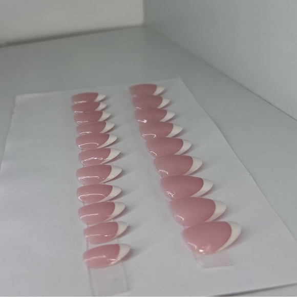 Soft Gel Almond French Tip Press ons - Picture 4 of 4